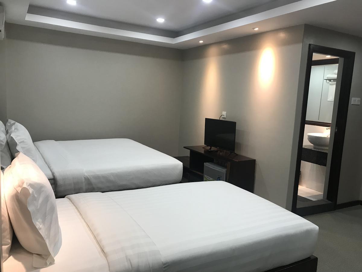 Tristar Hotel Yangon Exterior photo