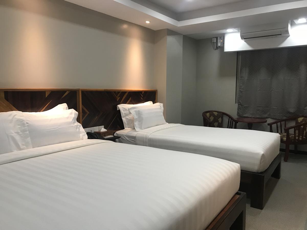 Tristar Hotel Yangon Exterior photo