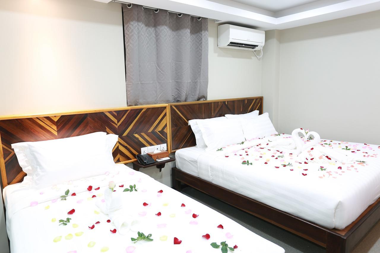Tristar Hotel Yangon Exterior photo