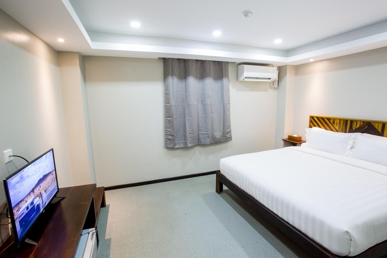 Tristar Hotel Yangon Exterior photo