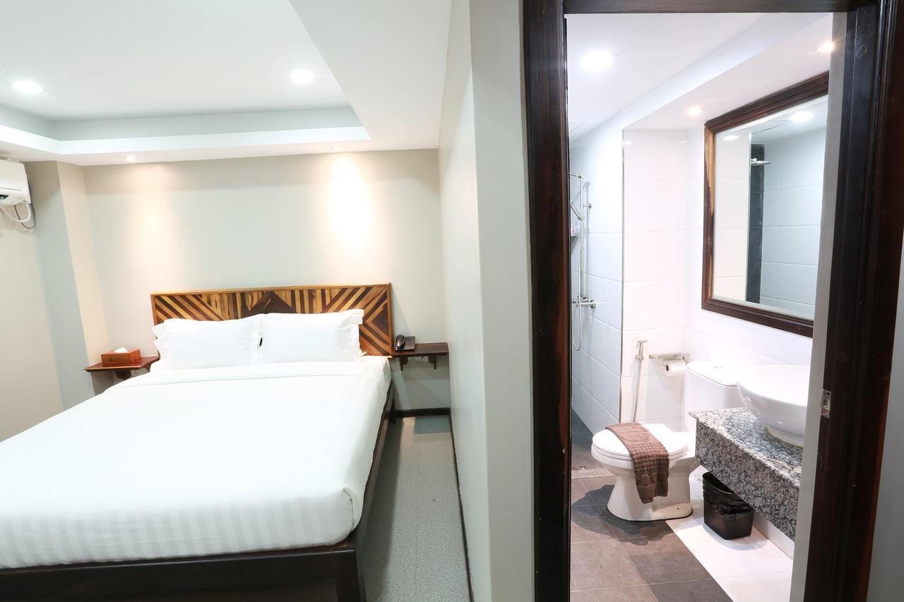 Tristar Hotel Yangon Exterior photo