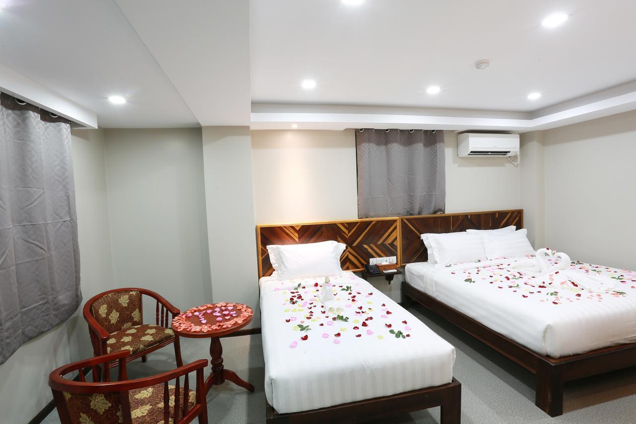 Tristar Hotel Yangon Exterior photo