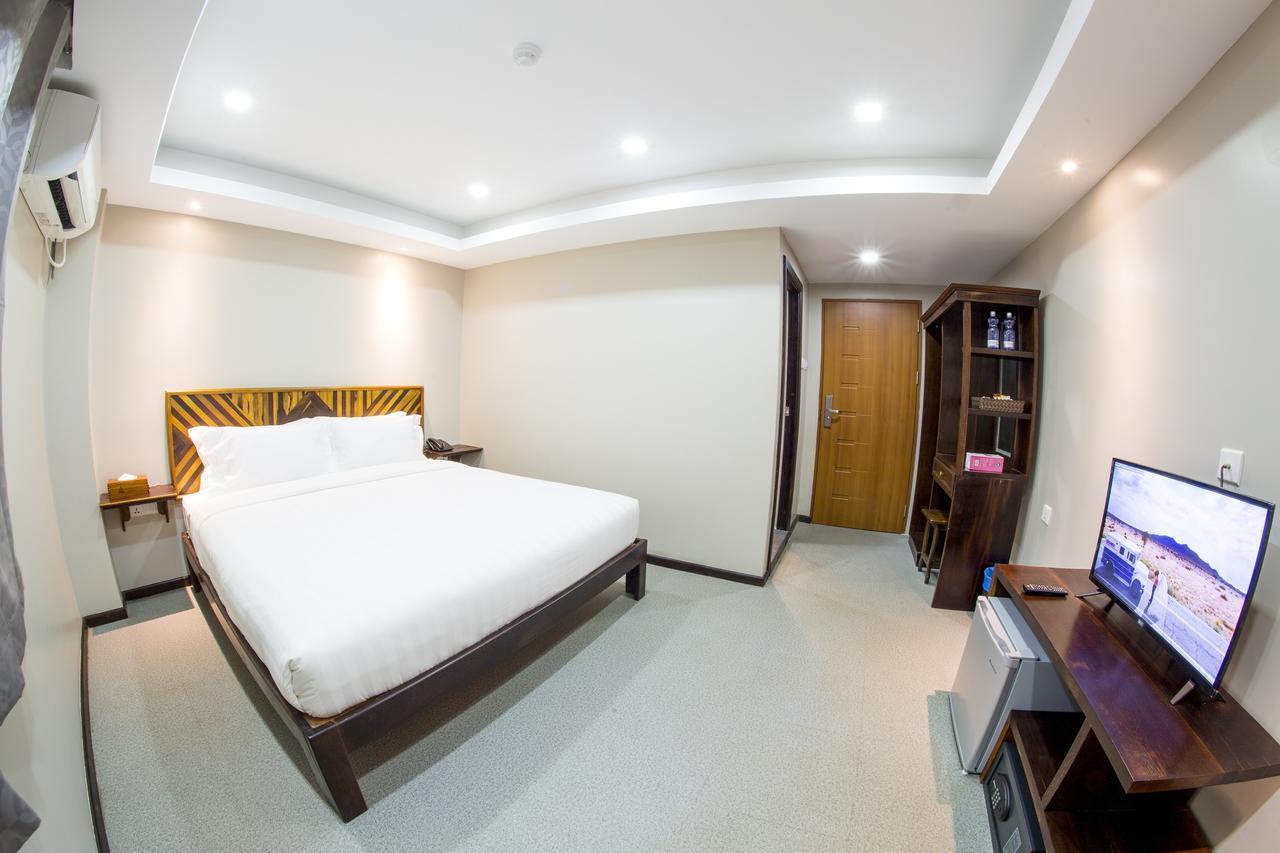 Tristar Hotel Yangon Exterior photo