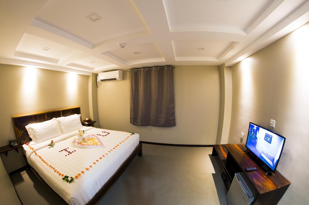 Tristar Hotel Yangon Exterior photo