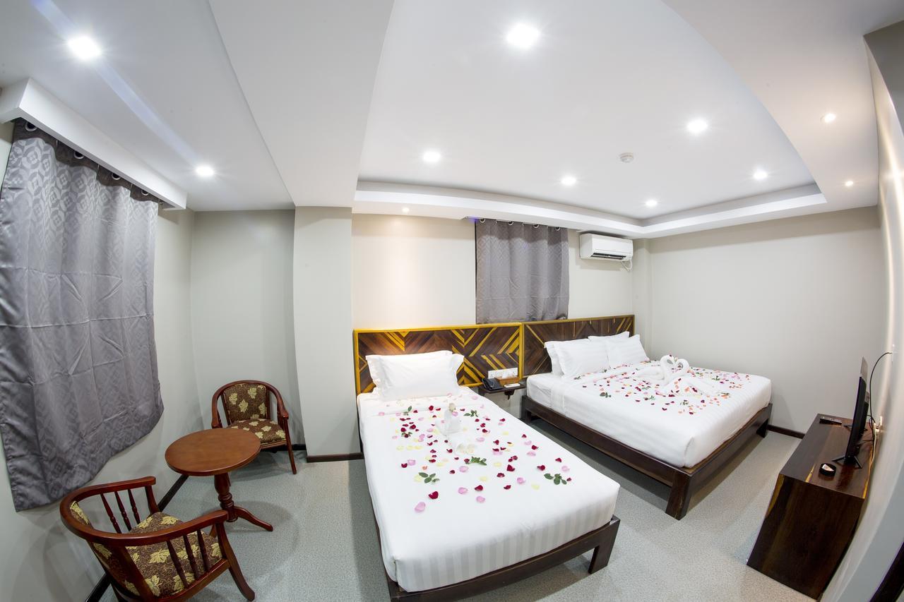 Tristar Hotel Yangon Exterior photo