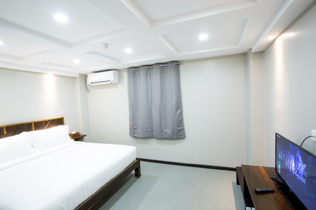 Tristar Hotel Yangon Exterior photo