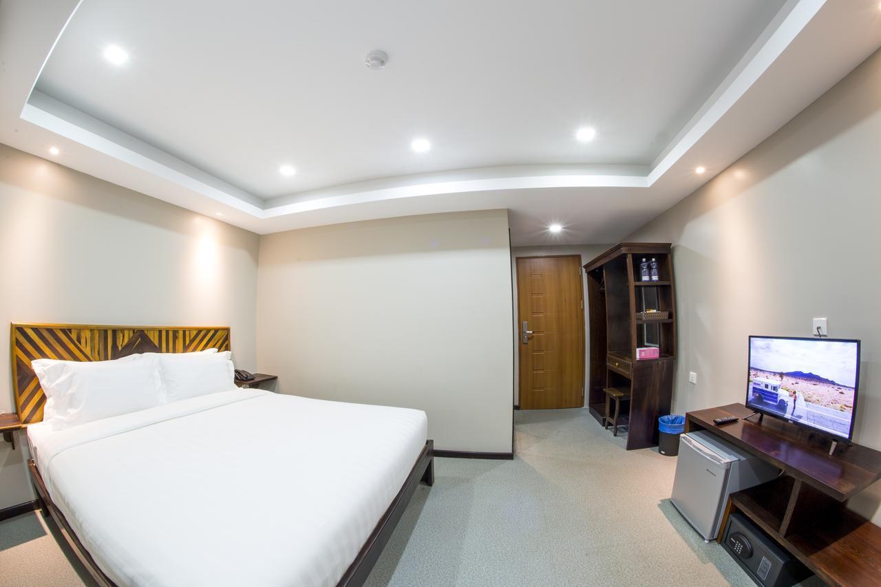 Tristar Hotel Yangon Exterior photo