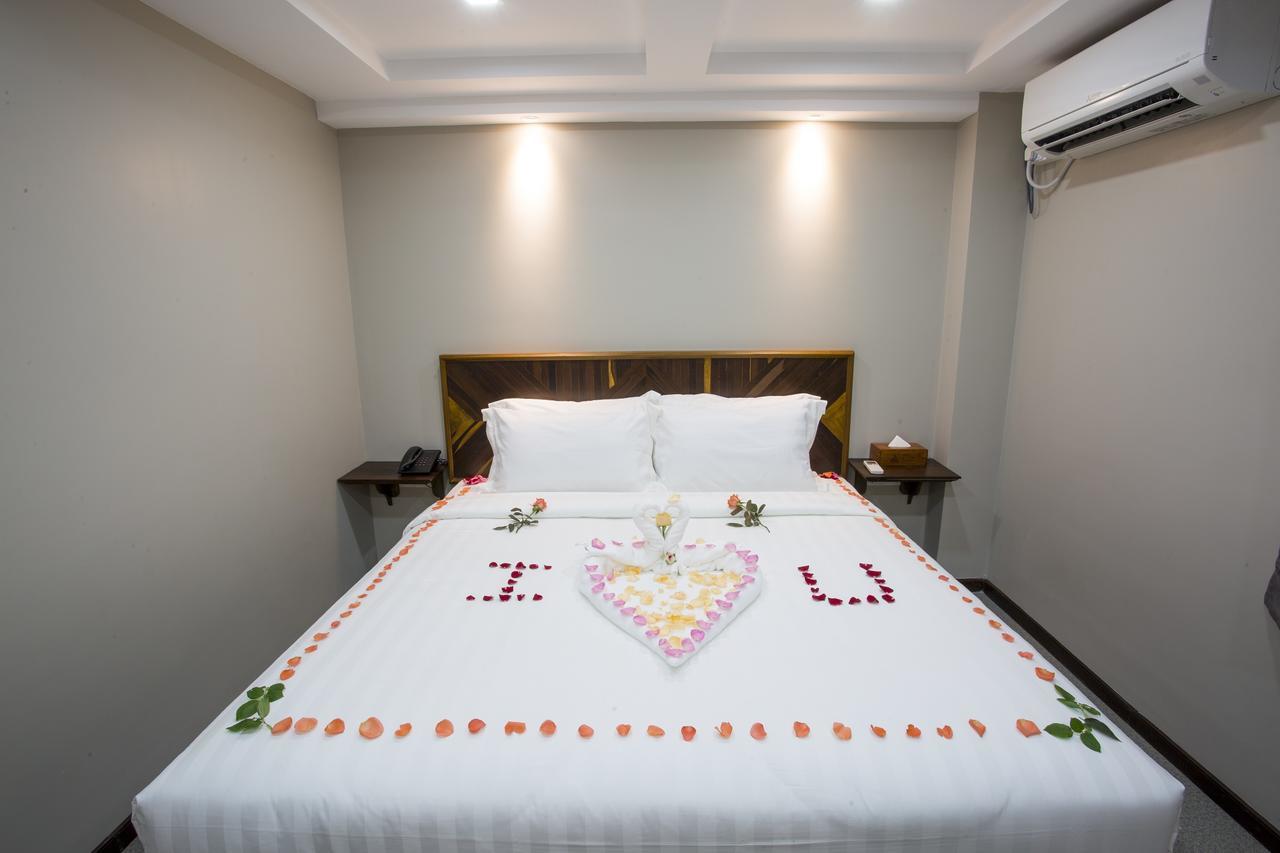 Tristar Hotel Yangon Exterior photo