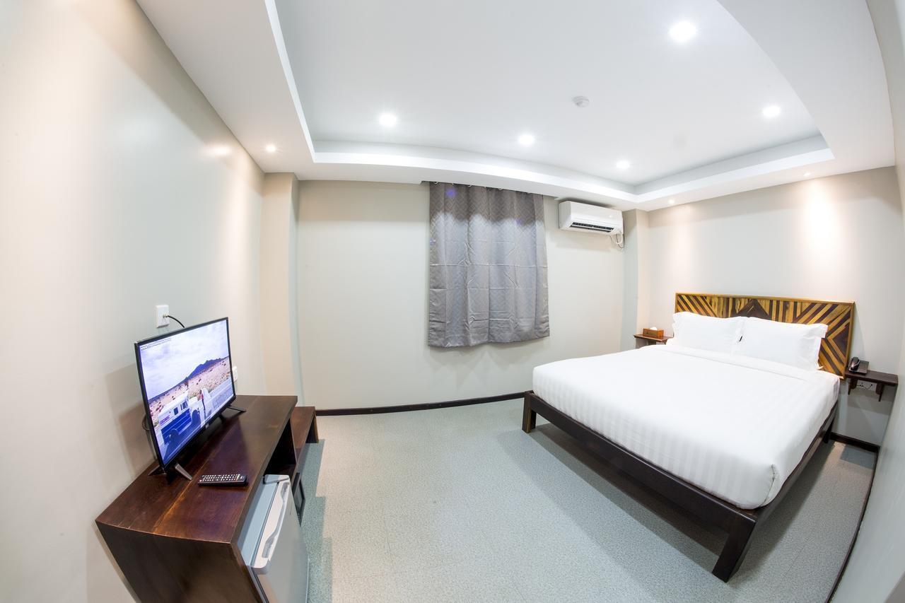 Tristar Hotel Yangon Exterior photo