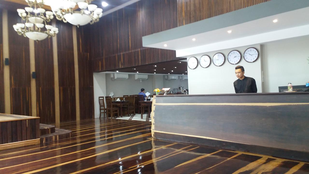 Tristar Hotel Yangon Exterior photo